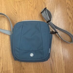 PacSafe Anti-Theft Metro Safe 200 Travel teal Shoulder/Crossbody Purse